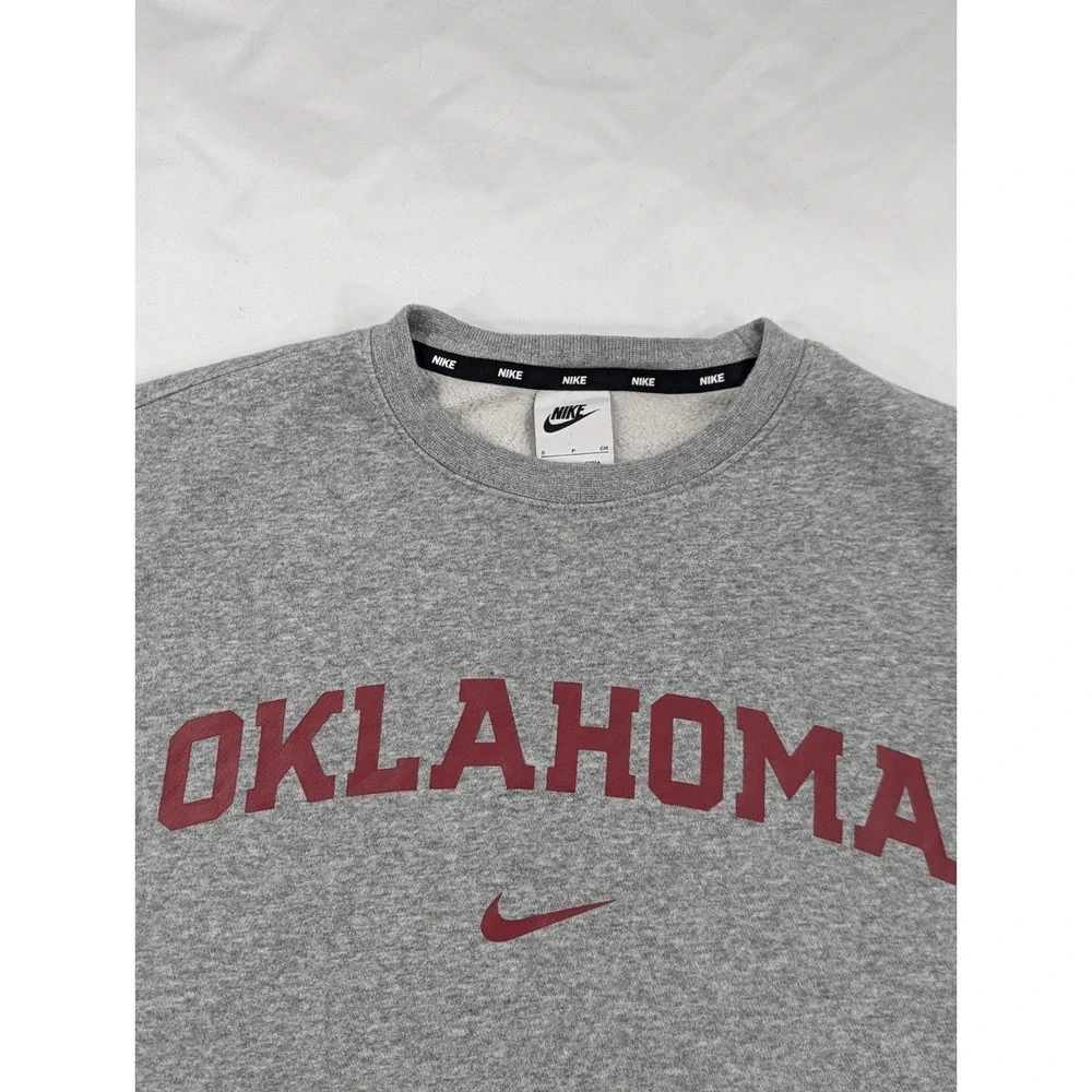 Oklahoma Sooners Sweatshirt Mens Small Gray Logo Pullover Spell Out Fleece Nike‎